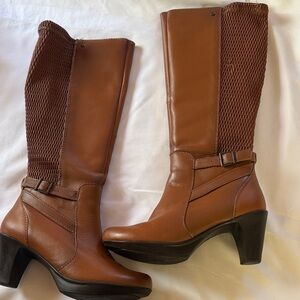 ANDREA FENZI Tan Heeled Boots